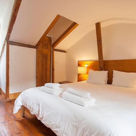 Central, Charming, Quiet, Garden And Parking Lisbon Luaran gambar