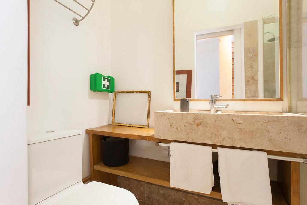 Central, Charming, Quiet, Garden And Parking Lisbon Luaran gambar