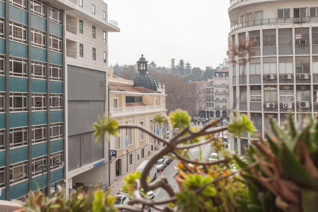 Central, Charming, Quiet, Garden And Parking Lisbon Luaran gambar