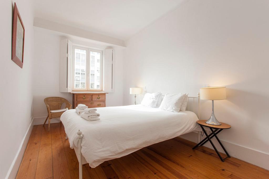 Central, Charming, Quiet, Garden And Parking Lisbon Luaran gambar